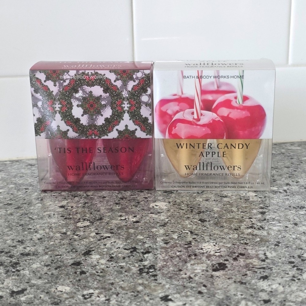 Bath & Body Works Wallflowers Refills 2-Pack Tis The Season Winter Candy Apple